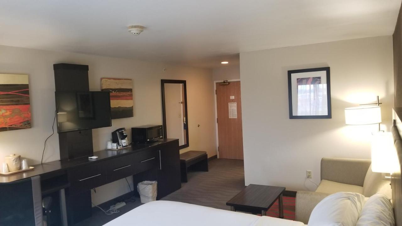 Holiday Inn Express Hotel & Suites Columbus Southeast Groveport By Ihg Exterior foto