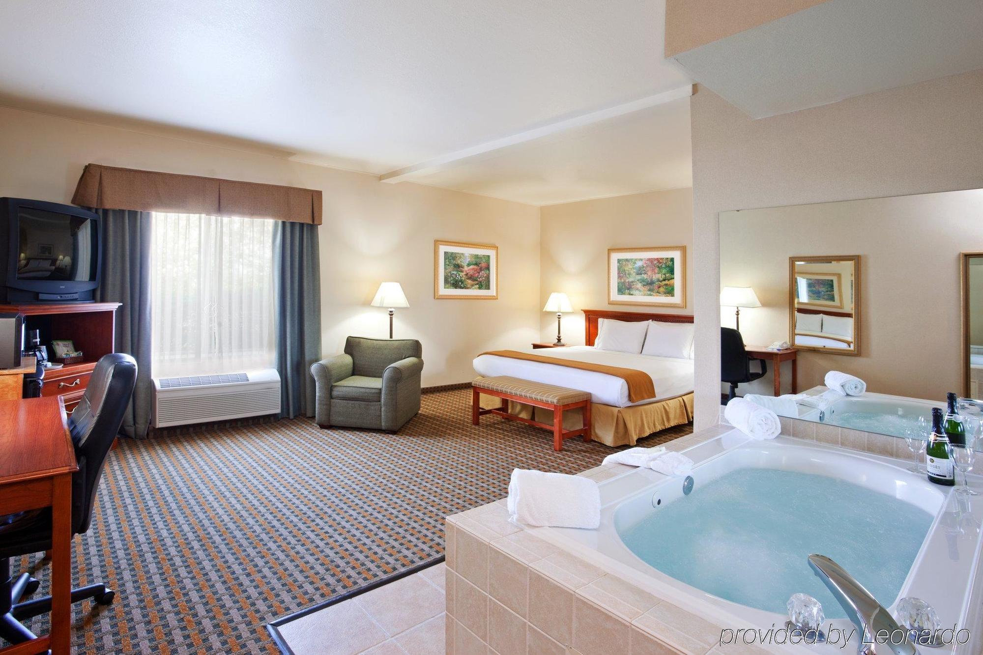 Holiday Inn Express Hotel & Suites Columbus Southeast Groveport By Ihg Habitación foto