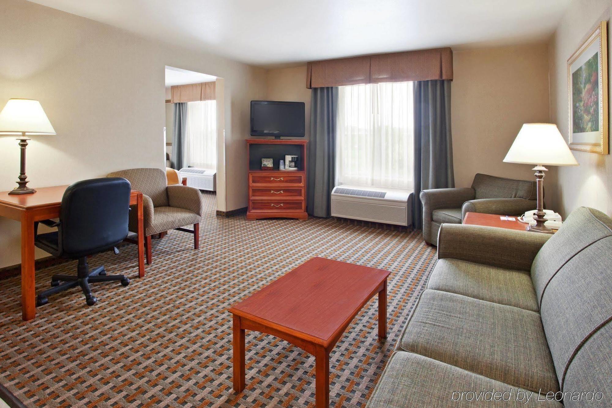 Holiday Inn Express Hotel & Suites Columbus Southeast Groveport By Ihg Exterior foto