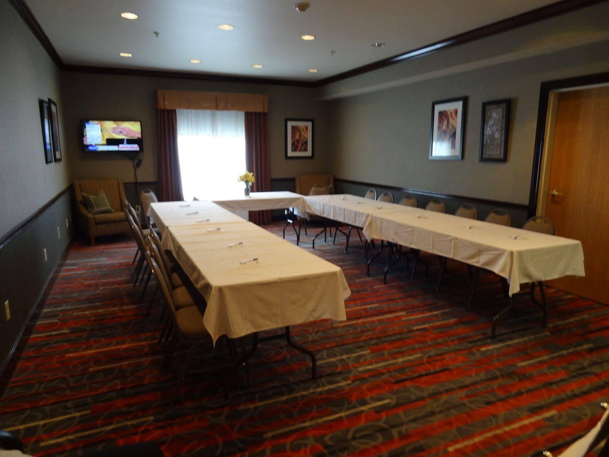 Holiday Inn Express Hotel & Suites Columbus Southeast Groveport By Ihg Exterior foto